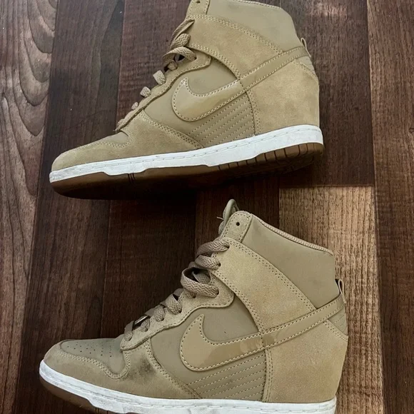 Nike Dunk Sky Hi Essential Sneakers - Picture 1 of 5